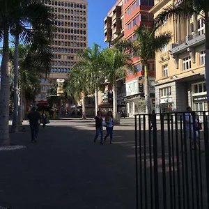 https://apartamento-con-balcon-al-mar-centro-santa-cruz.adeje-hotels.com